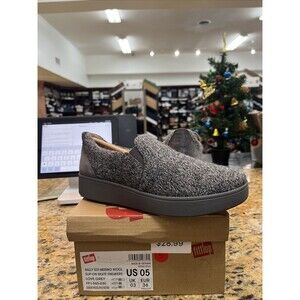 FitFlop Women Slip On Sneakers Rally E01 Slip On Sz US 5 Love Grey Merino Wool